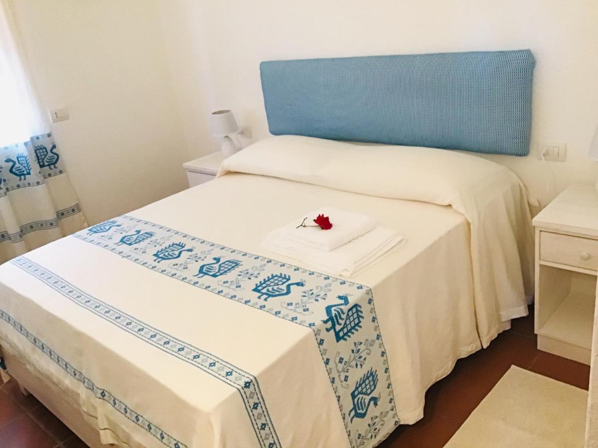 L'Asfodelo Bed and Breakfast La Maddalena  Exteriör bild